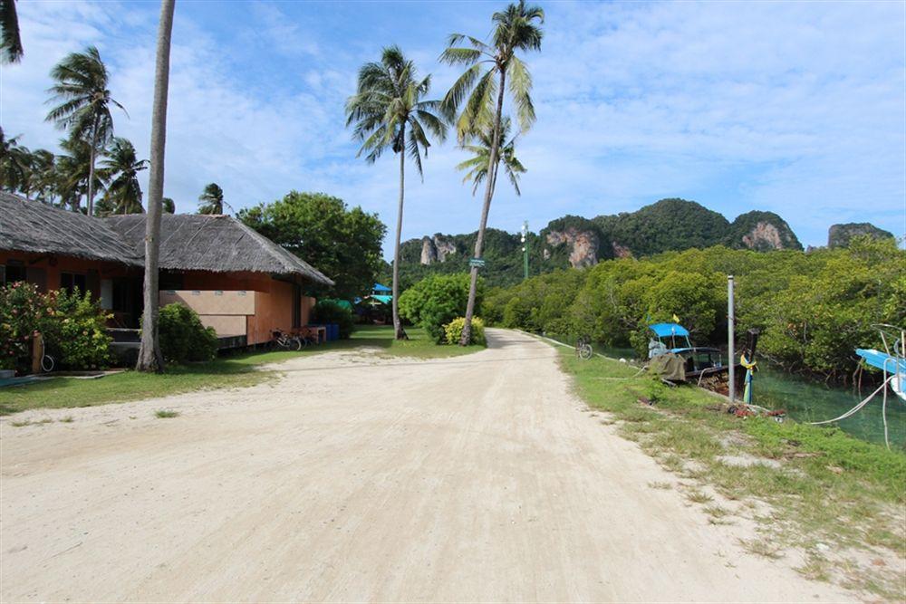 Phi Phi Ba Kao Bay Resort Экстерьер фото